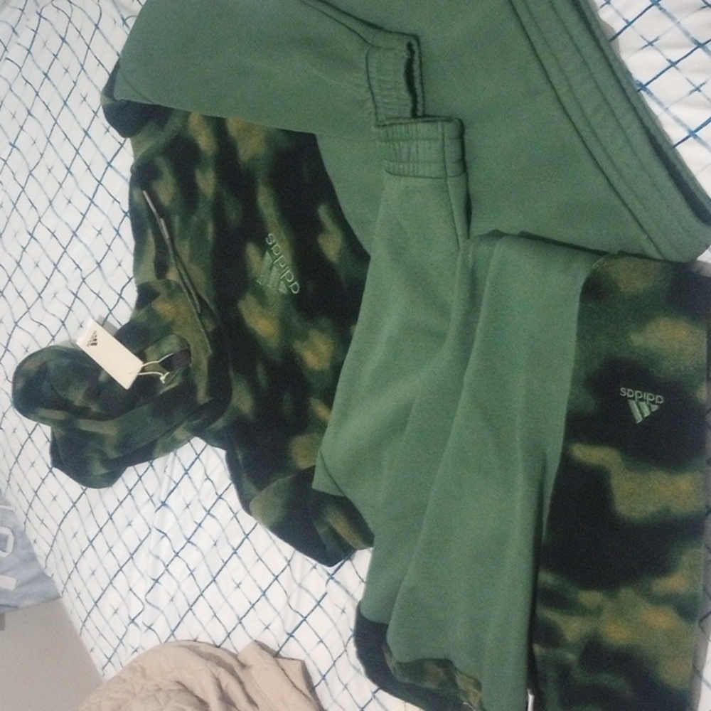 Adidas green camo polar fleece too and bottom